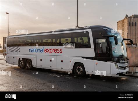 national express coaches to plymouth.